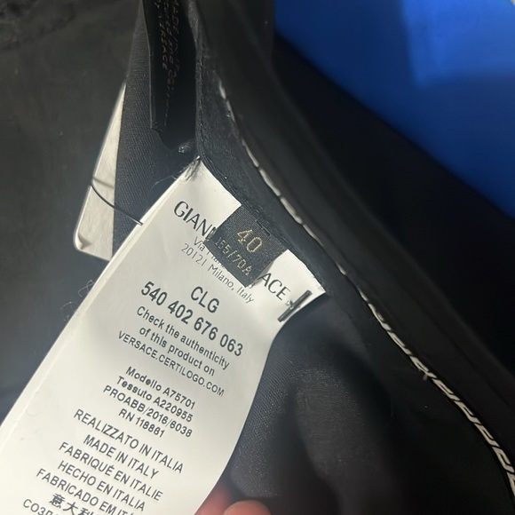 Versace pants size small. US 2   IT size 40. AUTHENTIC - Picture 9 of 10